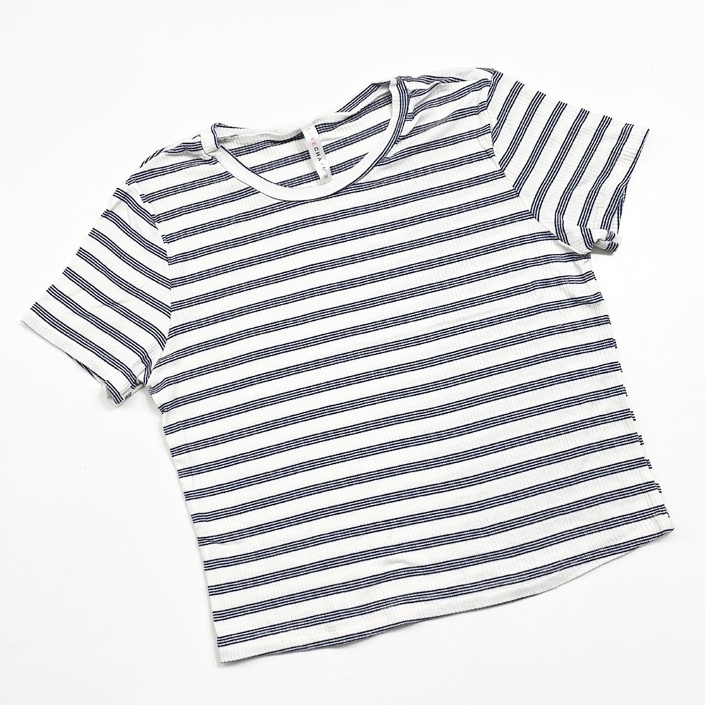 Love Charm navy blue/white striped cropped top